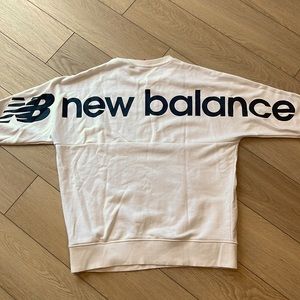 New Balance Logo Sweatshirt